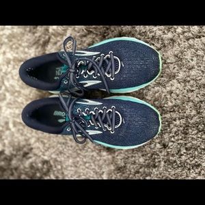 Brooks Ghost Running Shoes Size 7